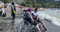 ENGELLİ BİREYLER HAYATLARINDA İLK KEZ DENİZLE BULUŞTULAR.